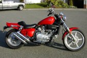 1998 Honda VF 750 C photo